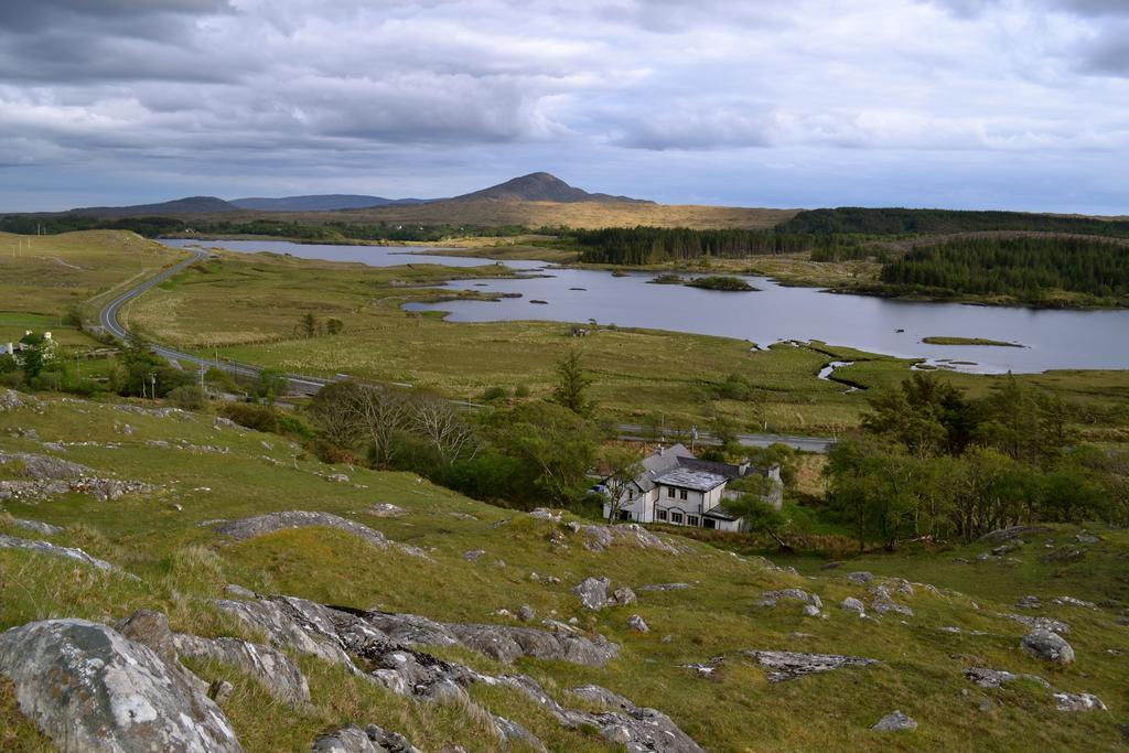 Ben Lettery Connemara Hostel Galway Exterior photo